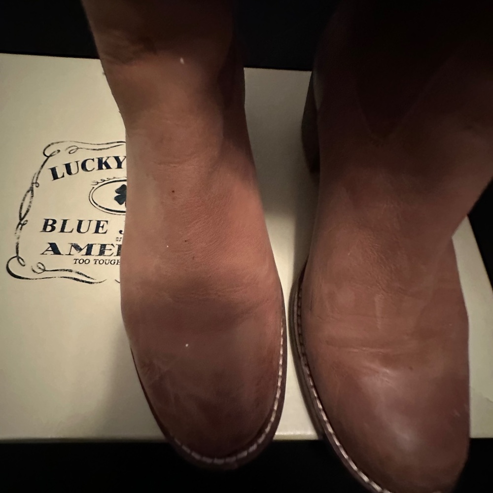 Lucky brand women’s boot, dark camel